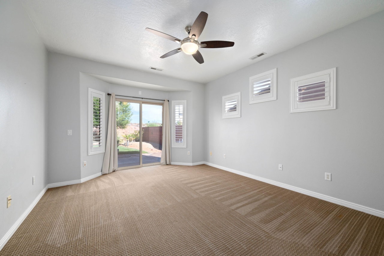 2518 N Expedition LN Washington, UT 84780 home for sale, MLS#25-266139 - Erika Rogers Photo 12