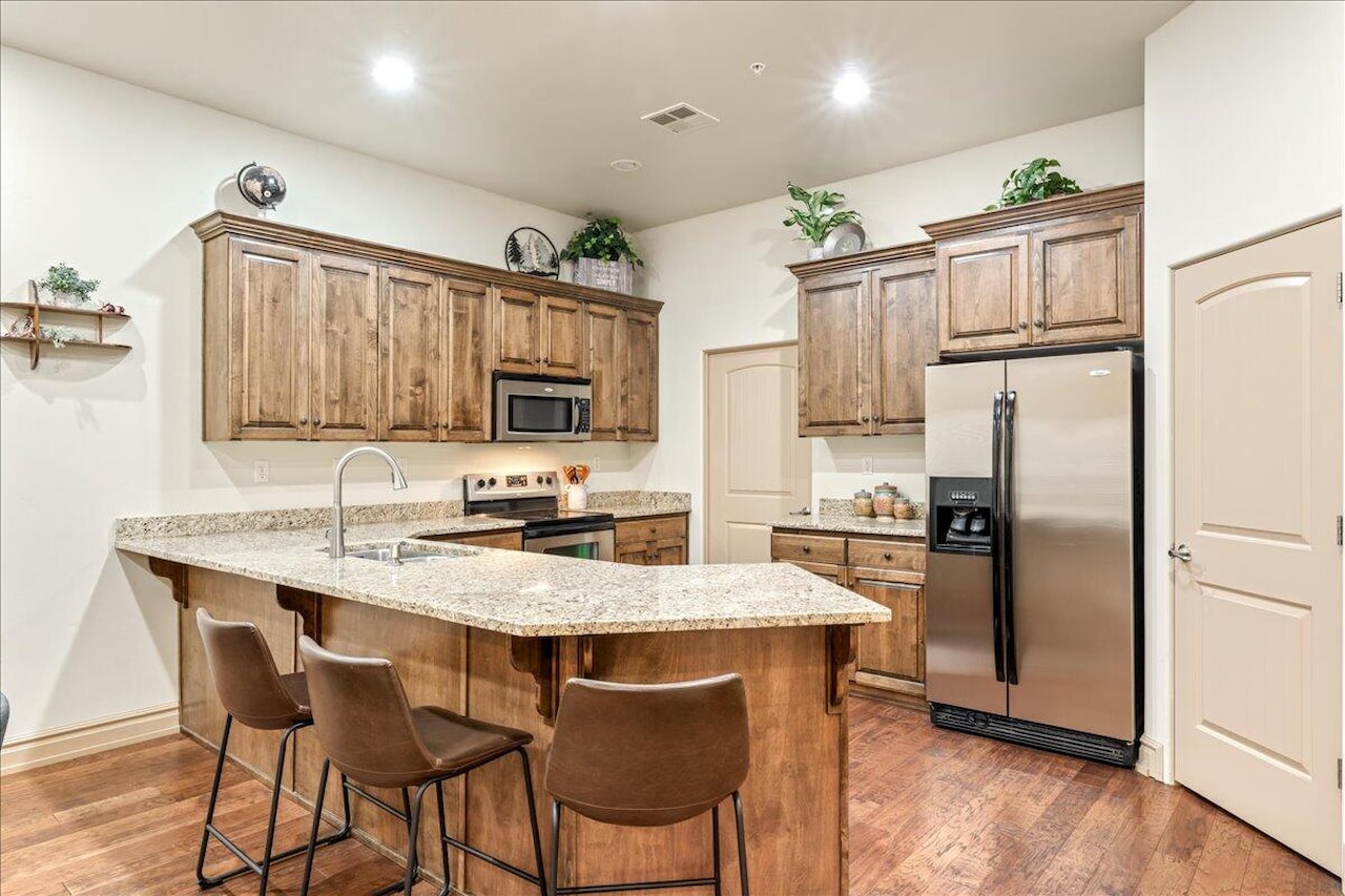 280 S Luce Del Sol DR #514 St George, UT 84770 condo for sale, MLS#25-266141 - Erika Rogers Photo 9