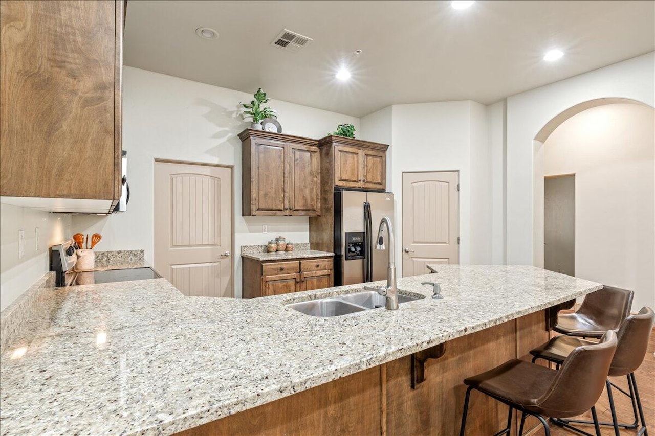 280 S Luce Del Sol DR #514 St George, UT 84770 condo for sale, MLS#25-266141 - Erika Rogers Photo 10