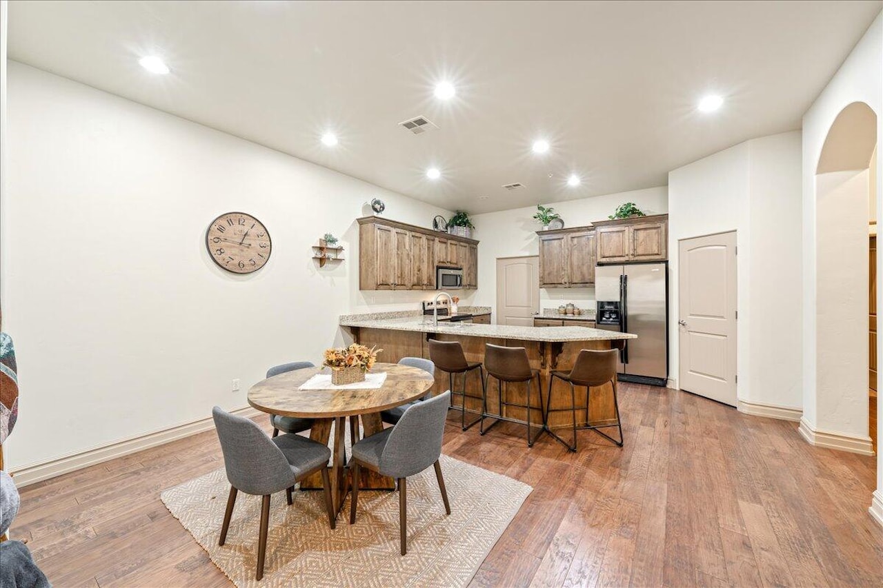 280 S Luce Del Sol DR #514 St George, UT 84770 condo for sale, MLS#25-266141 - Erika Rogers Photo 13