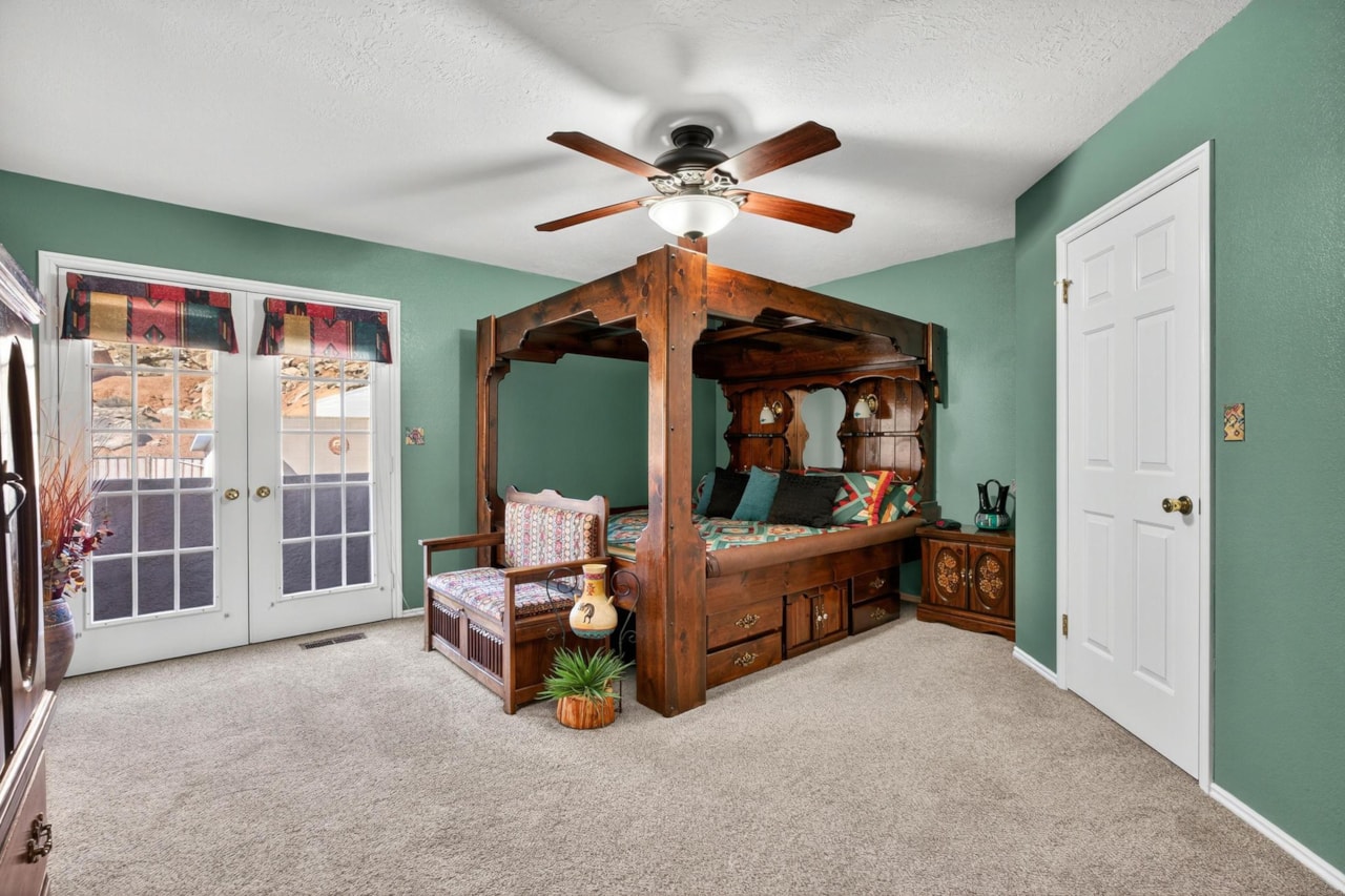 1045 E Hemlock CIR St George, UT 84790 home for sale, MLS#25-266144 - Erika Rogers Photo 25