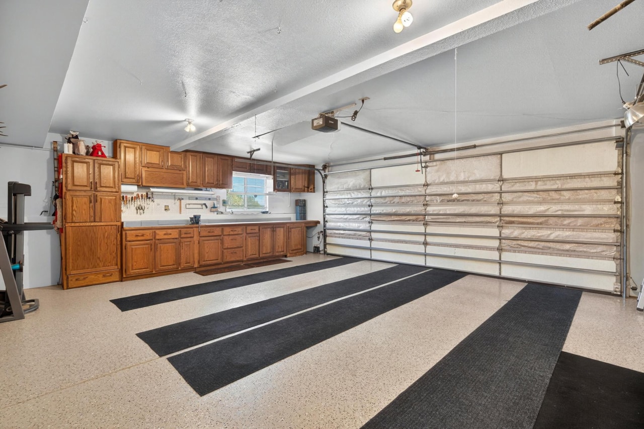 1045 E Hemlock CIR St George, UT 84790 home for sale, MLS#25-266144 - Erika Rogers Photo 34