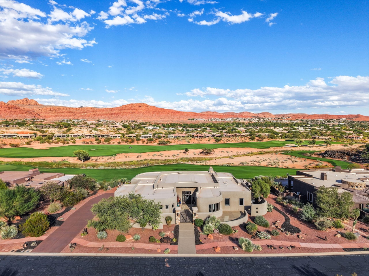 2228 N Chaco Trl St George, UT 84770 home for sale, MLS#25-265930 - Erika Rogers Photo 13