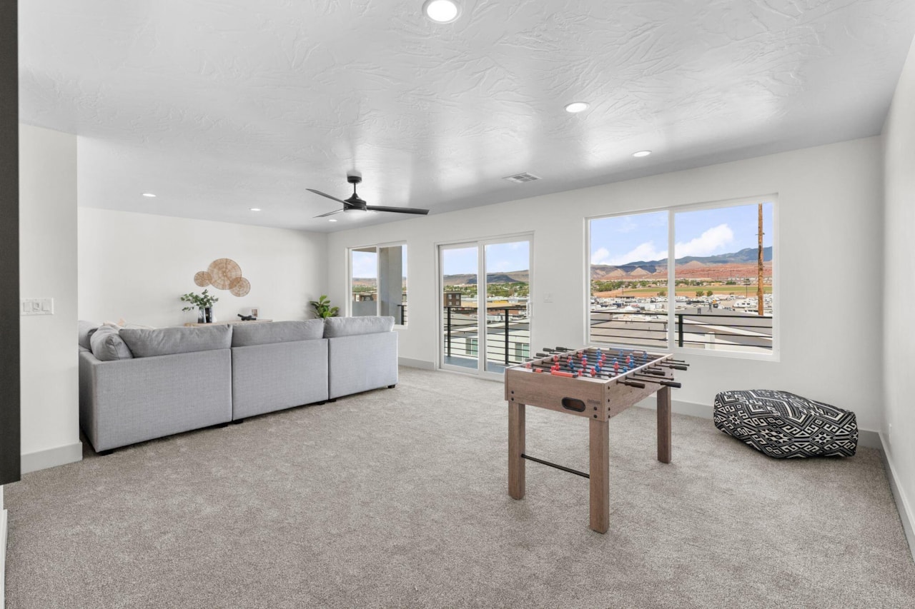 983 E Coyote Crest DR Washington, UT 84780 home for sale, MLS#25-266154 - Erika Rogers Photo 22