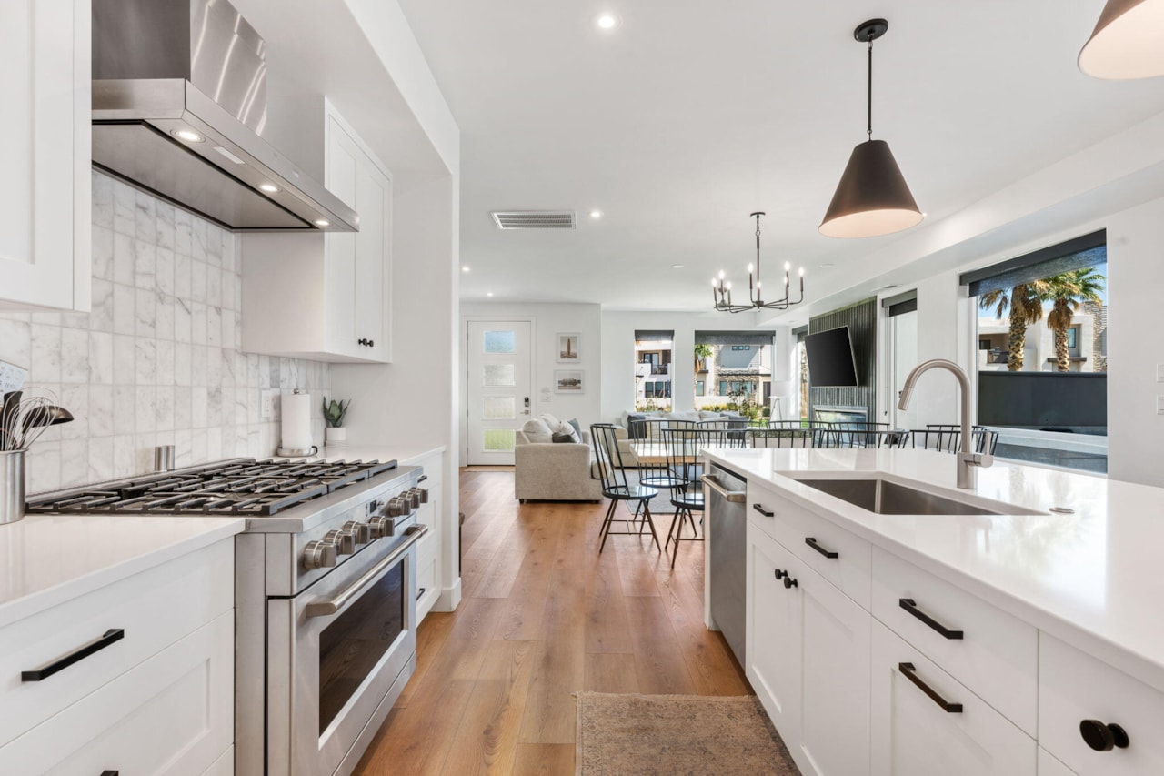 740 Olympic LN St George, UT 84790 home for sale, MLS#25-265577 - Erika Rogers Photo 11