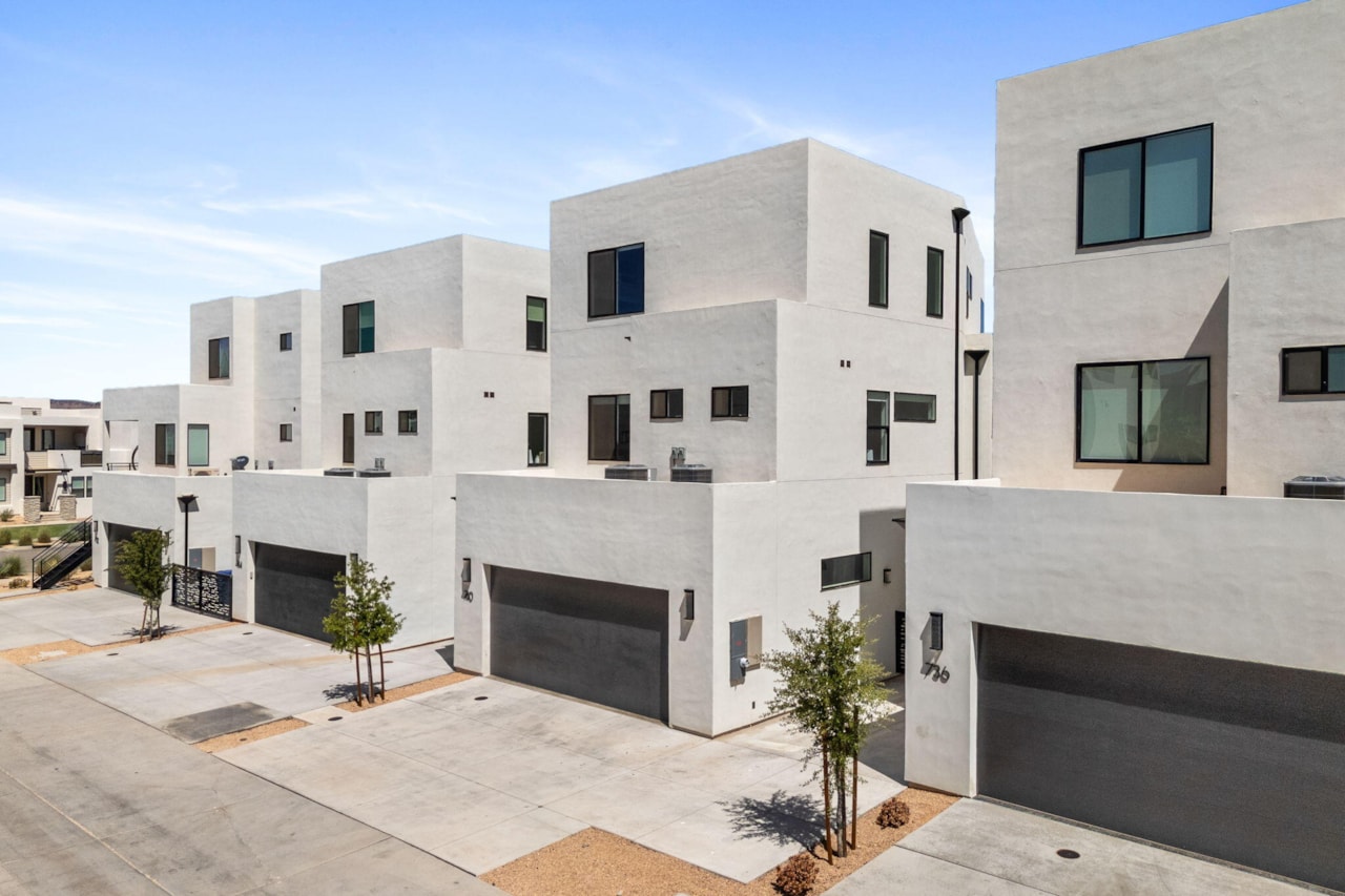 740 Olympic LN St George, UT 84790 home for sale, MLS#25-265577 - Erika Rogers Photo 34