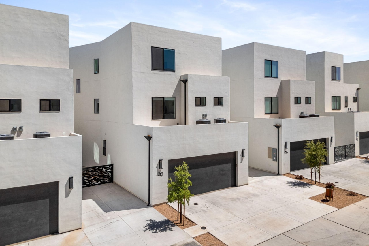 740 Olympic LN St George, UT 84790 home for sale, MLS#25-265577 - Erika Rogers Photo 36