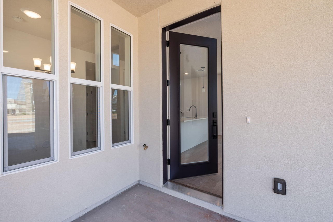 523 W Olive St George, UT 84790 home for sale, MLS#25-266152 - Erika Rogers Photo 4