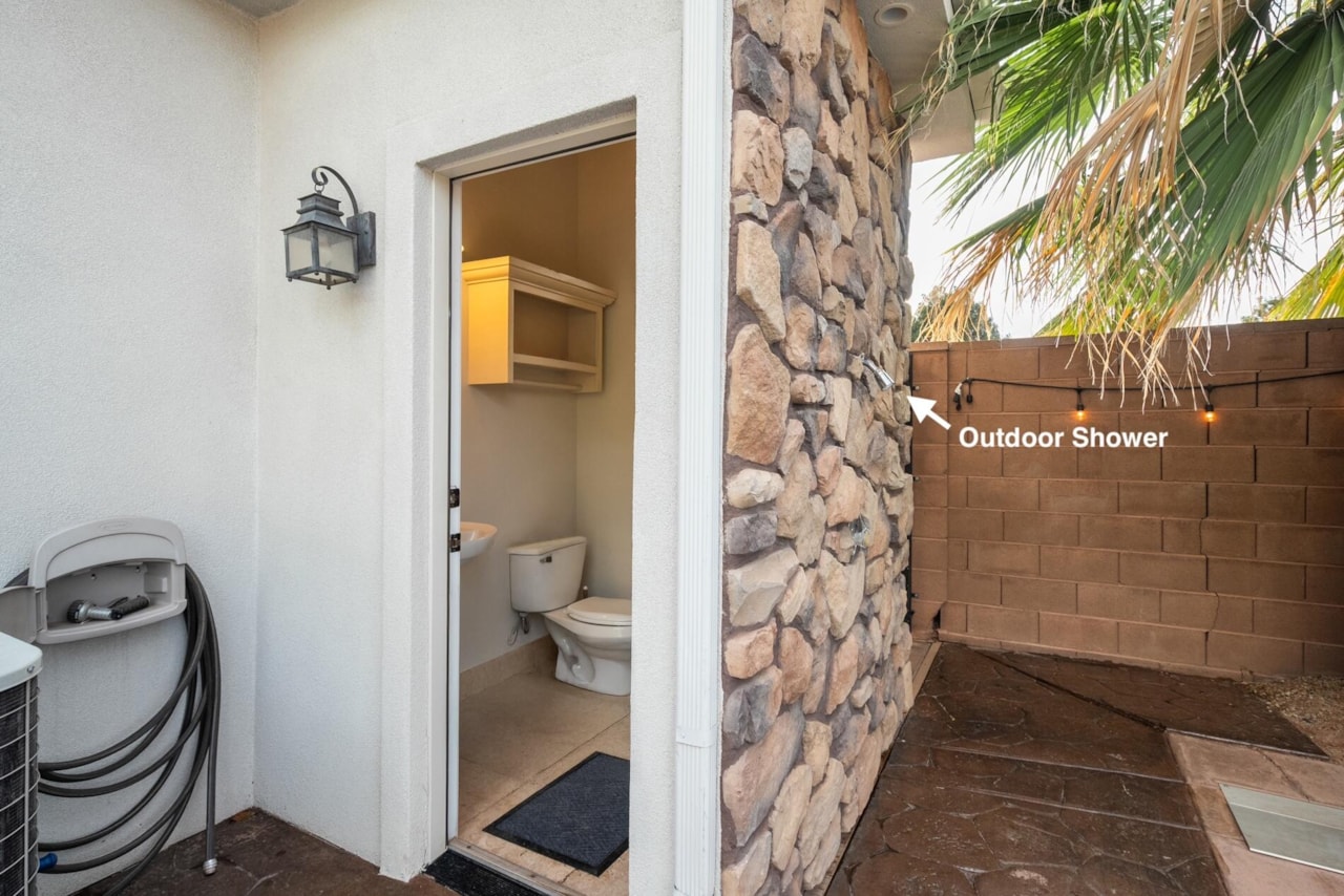 1019 S 900  E St George, UT 84790 home for sale, MLS#25-265669 - Erika Rogers Photo 12