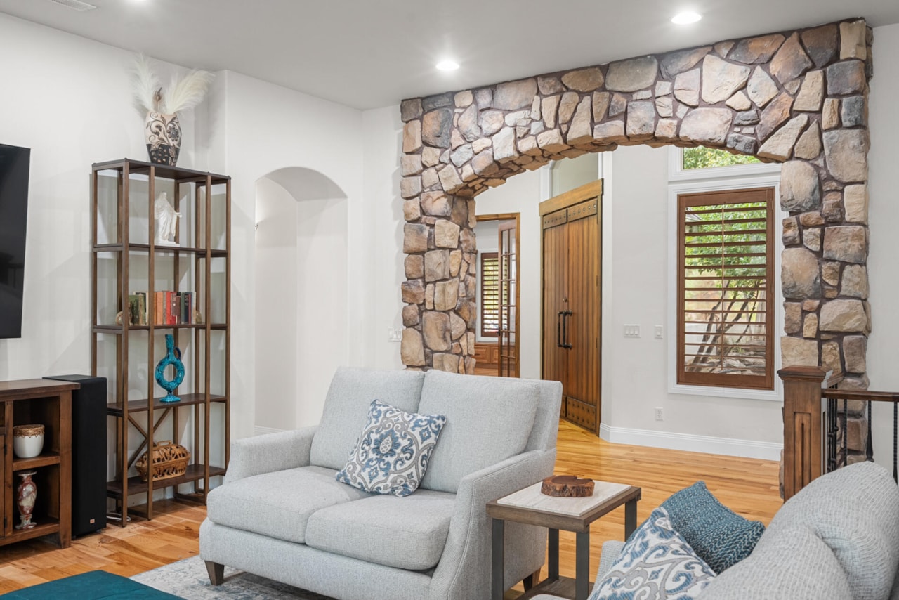 1019 S 900  E St George, UT 84790 home for sale, MLS#25-265669 - Erika Rogers Photo 17