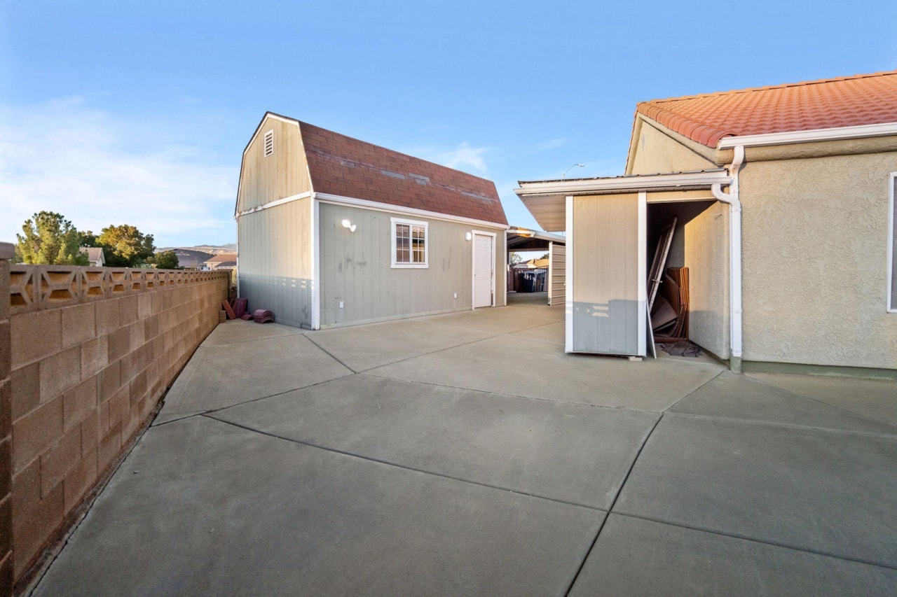 2144 E 220 CIR S St George, UT 84790 home for sale, MLS#25-266182 - Erika Rogers Photo 28
