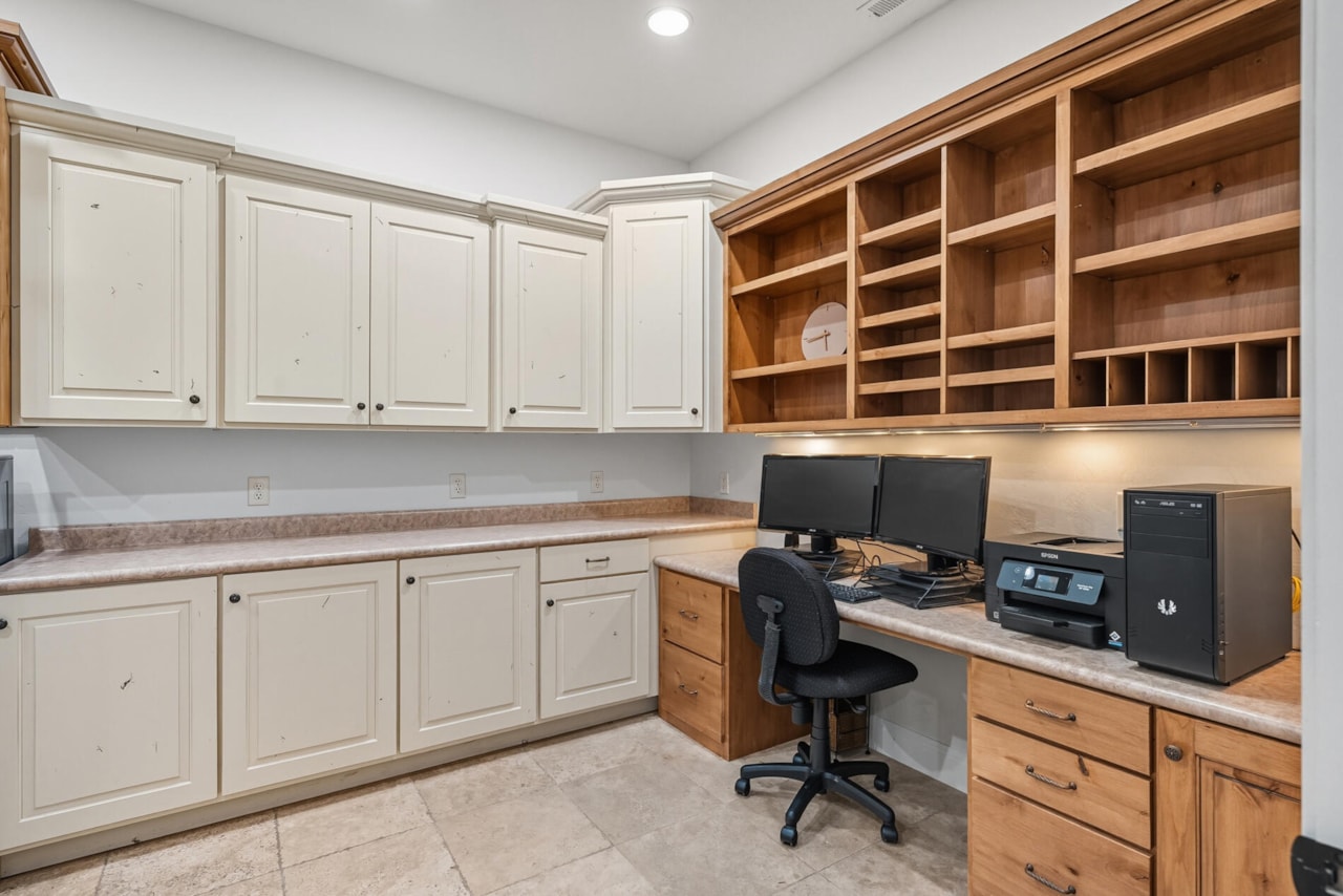 1019 S 900  E St George, UT 84790 home for sale, MLS#25-265669 - Erika Rogers Photo 48