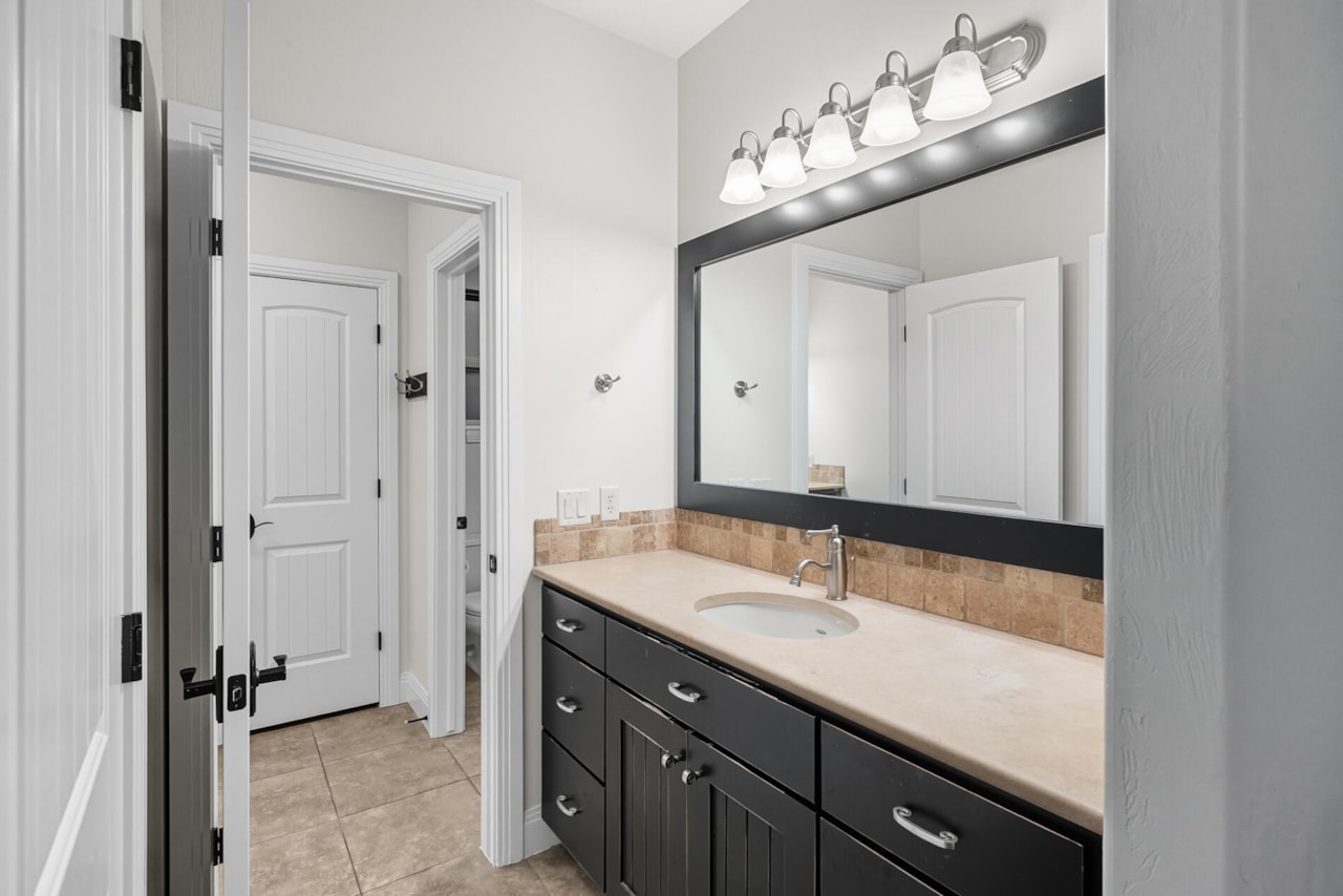 1019 S 900  E St George, UT 84790 home for sale, MLS#25-265669 - Erika Rogers Photo 70