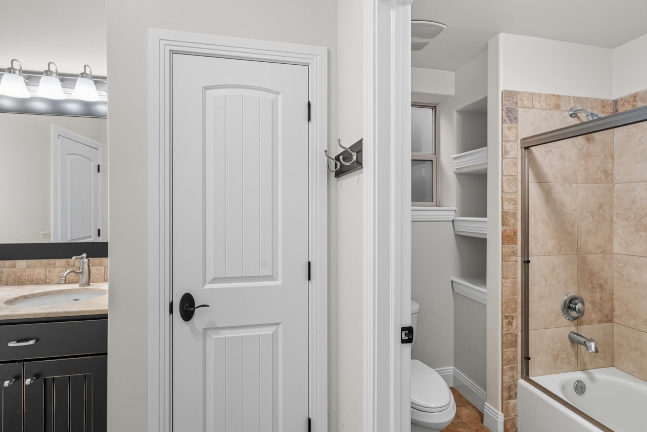 1019 S 900  E St George, UT 84790 home for sale, MLS#25-265669 - Erika Rogers Photo 71