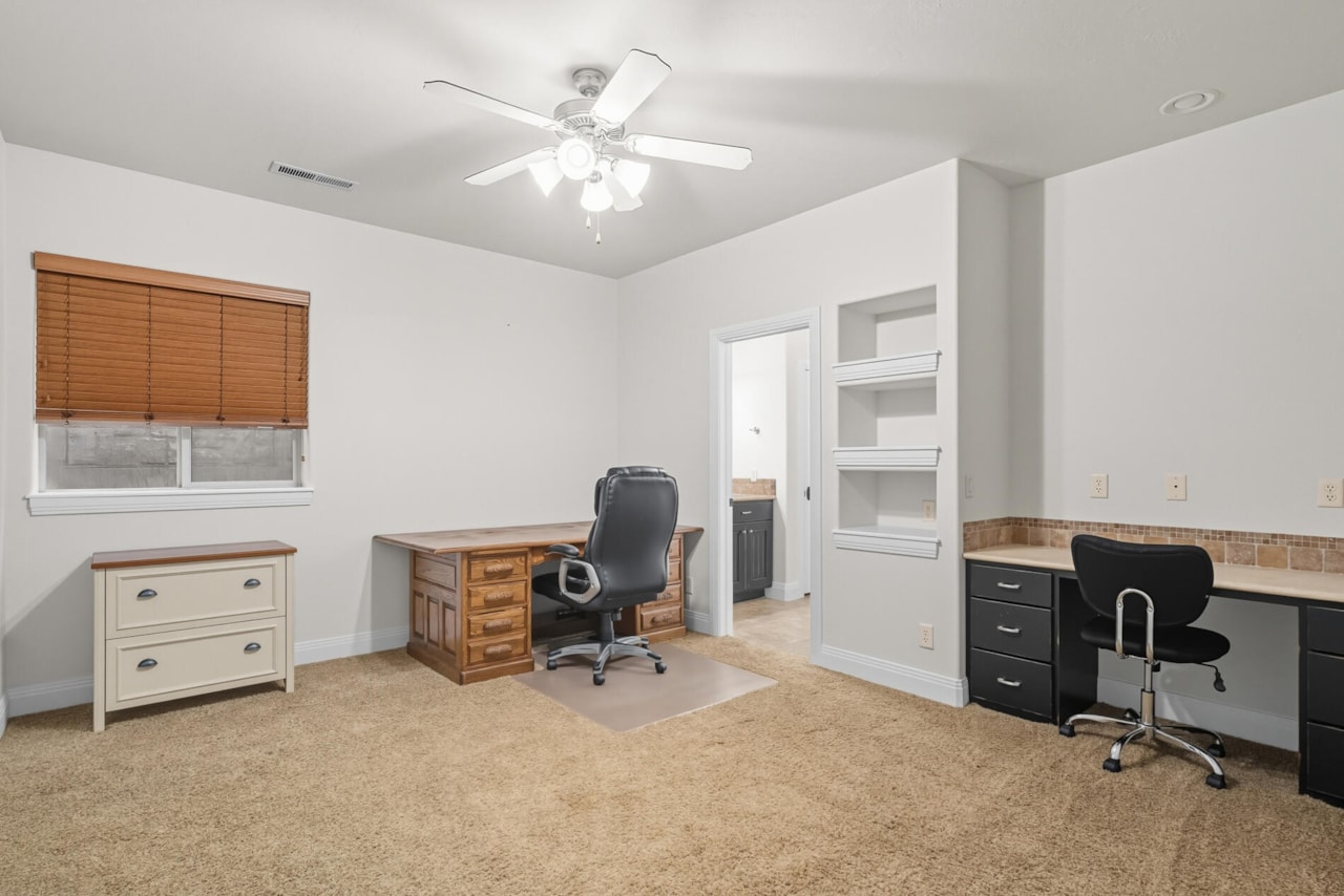 1019 S 900  E St George, UT 84790 home for sale, MLS#25-265669 - Erika Rogers Photo 73