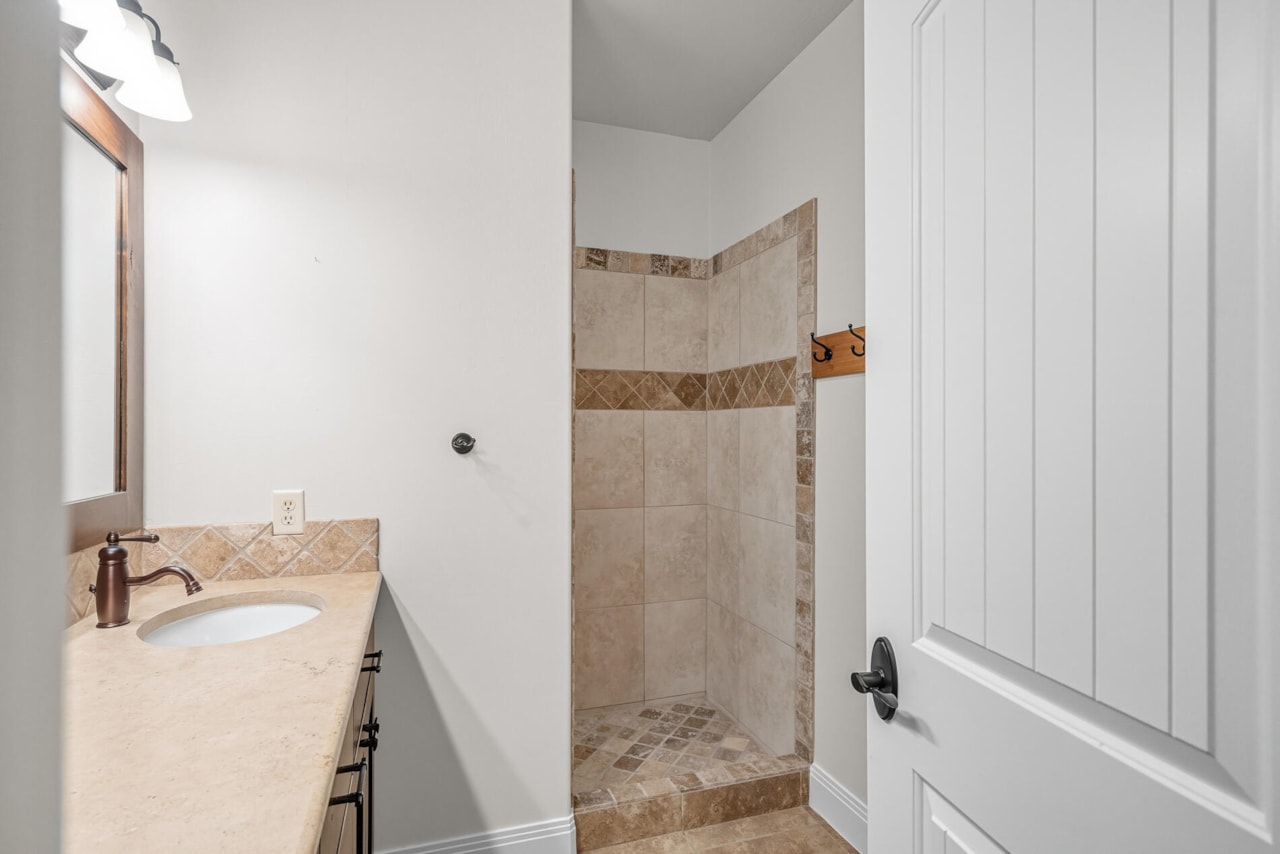 1019 S 900  E St George, UT 84790 home for sale, MLS#25-265669 - Erika Rogers Photo 75