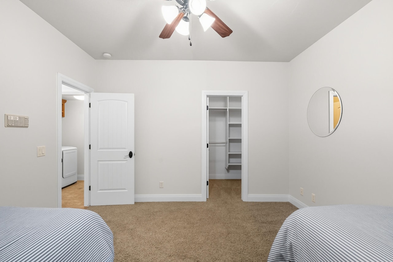 1019 S 900  E St George, UT 84790 home for sale, MLS#25-265669 - Erika Rogers Photo 77