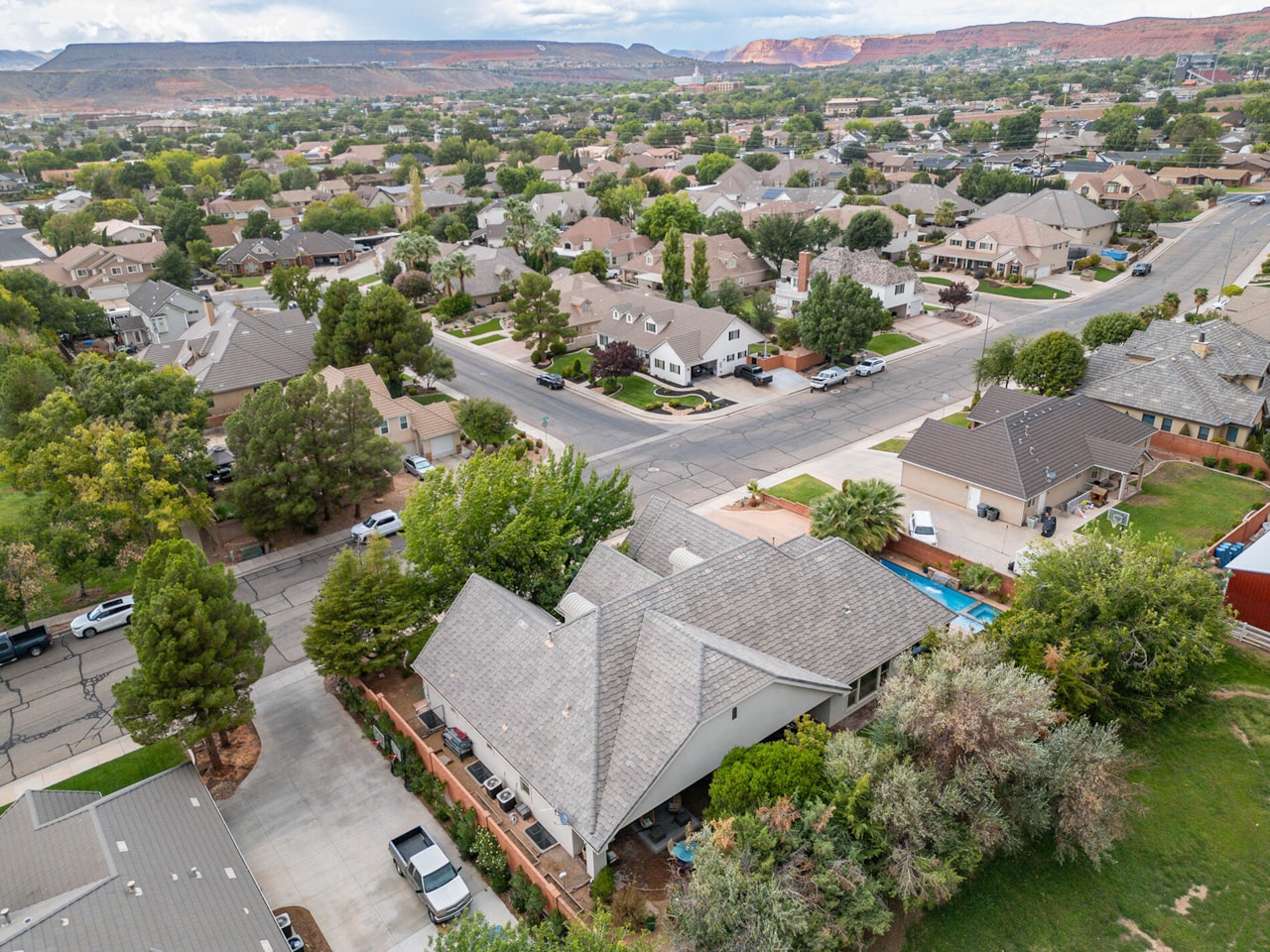 1019 S 900  E St George, UT 84790 home for sale, MLS#25-265669 - Erika Rogers Photo 88