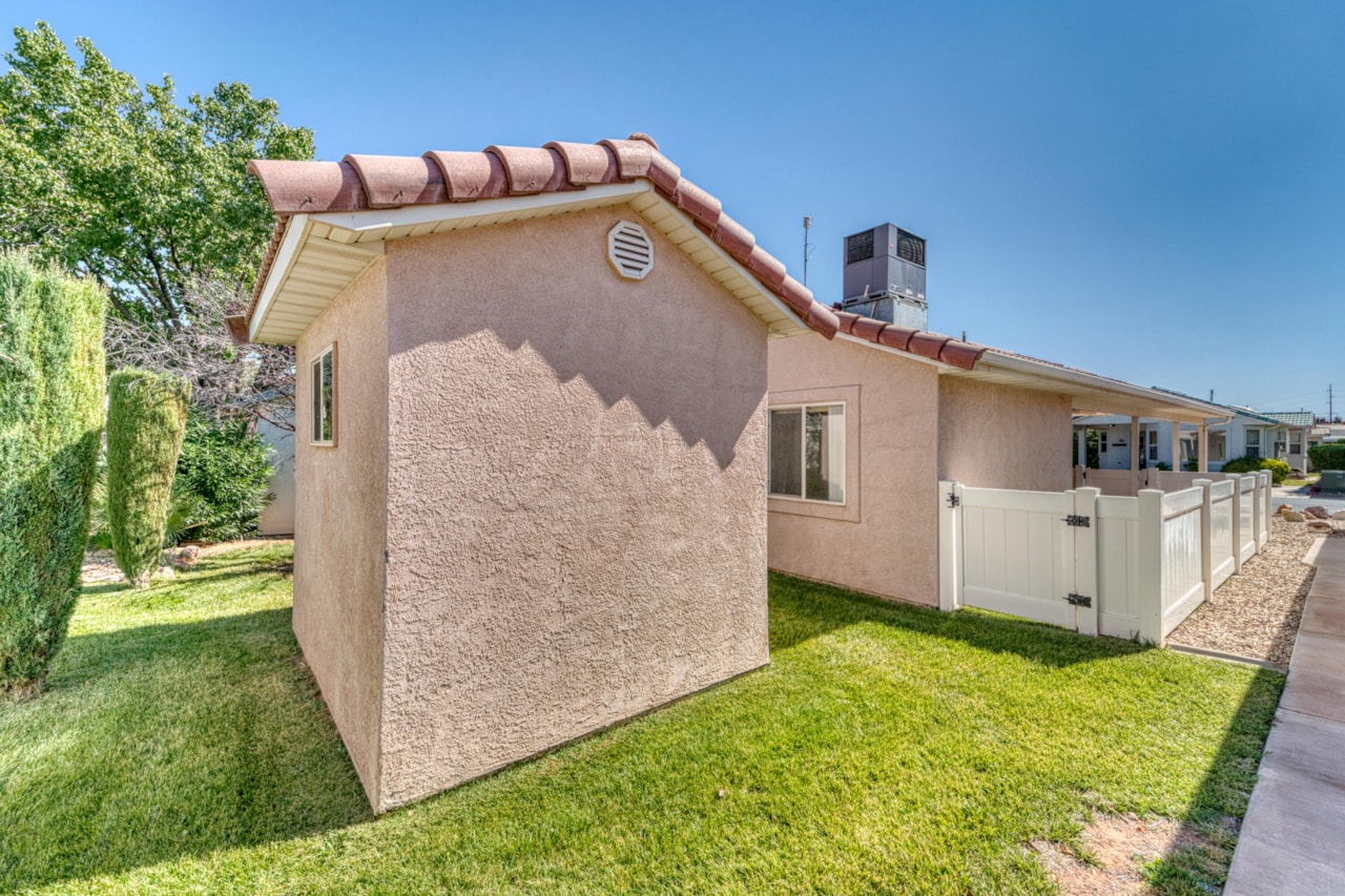 2990 E Riverside DR #157 St George, UT 84790 home for sale, MLS#25-263310 - Erika Rogers Photo 23