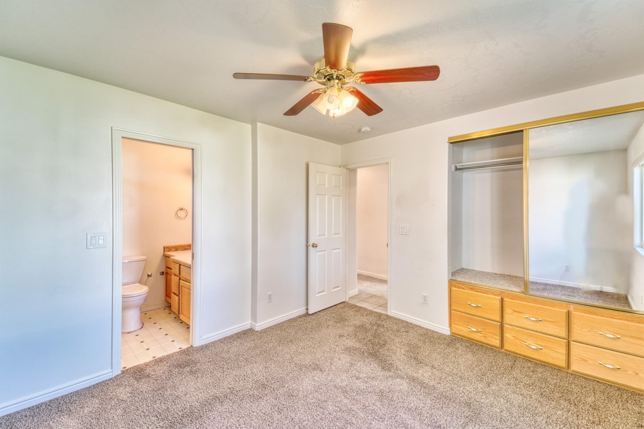 2990 E Riverside DR #157 St George, UT 84790 home for sale, MLS#25-263310 - Erika Rogers Photo 18