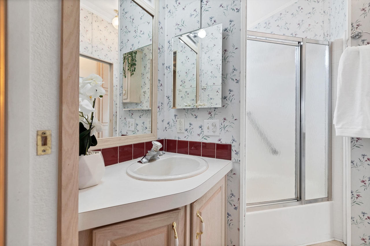 2990 E Riverside Dr #3 St George, UT 84790 home for sale, MLS#25-262713 - Erika Rogers Photo 13