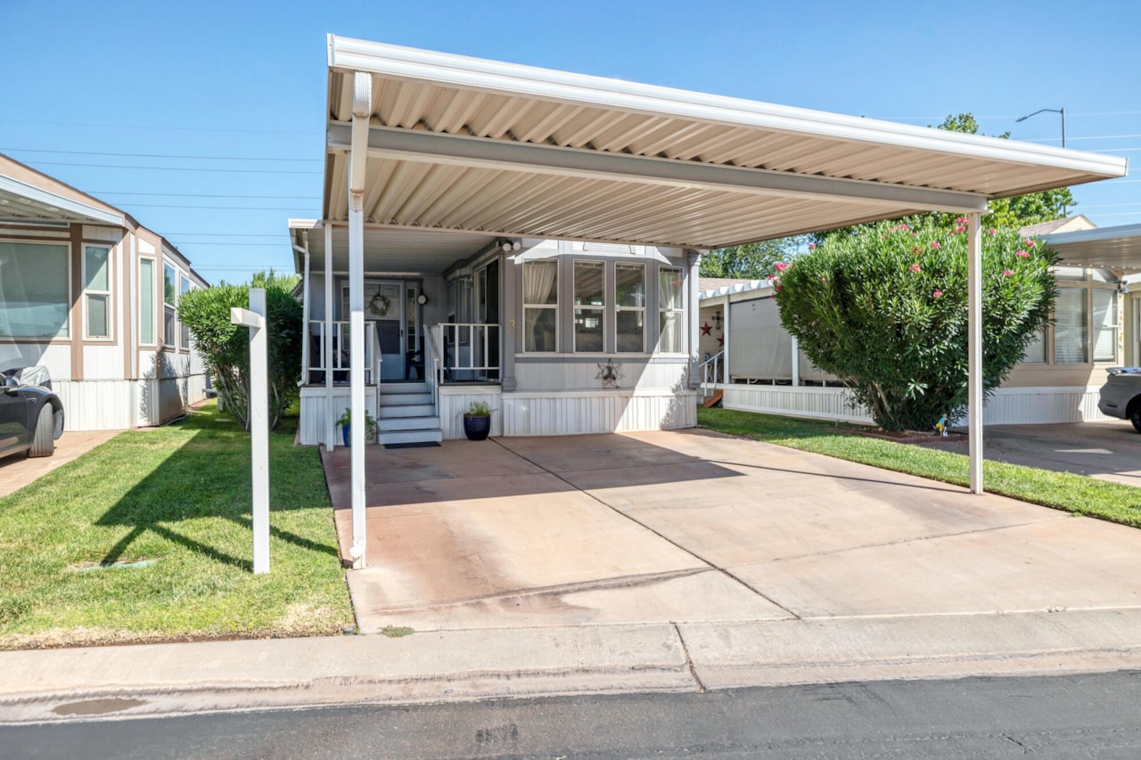 2990 E Riverside Dr #3 St George, UT 84790 home for sale, MLS#25-262713 - Erika Rogers Photo 17