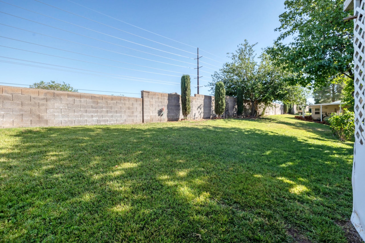 2990 E Riverside Dr #3 St George, UT 84790 home for sale, MLS#25-262713 - Erika Rogers Photo 20