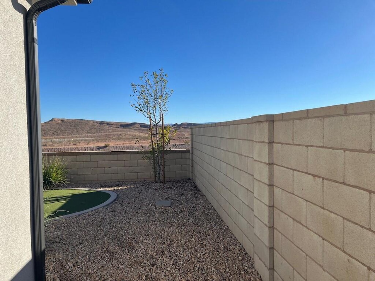 5801 S Cardinal Wing DR St George, UT 84790 home for sale, MLS#25-266174 - Erika Rogers Photo 6