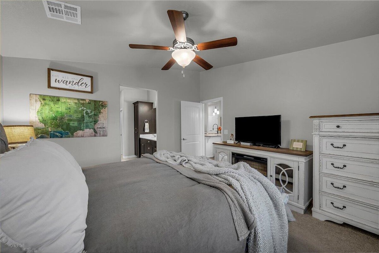 1113 E 3685  S Washington, UT 84780 home for sale, MLS#25-266227 - Erika Rogers Photo 12