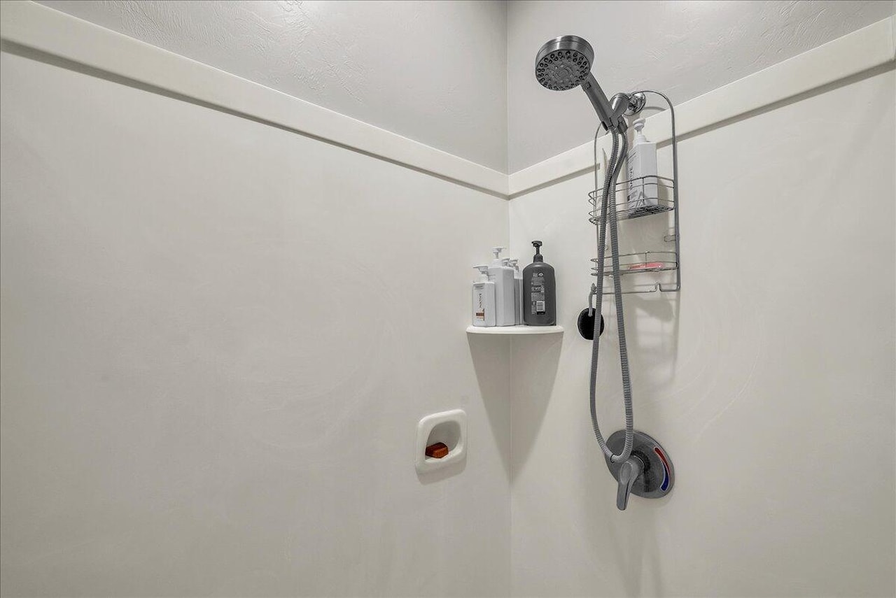 1113 E 3685  S Washington, UT 84780 home for sale, MLS#25-266227 - Erika Rogers Photo 14