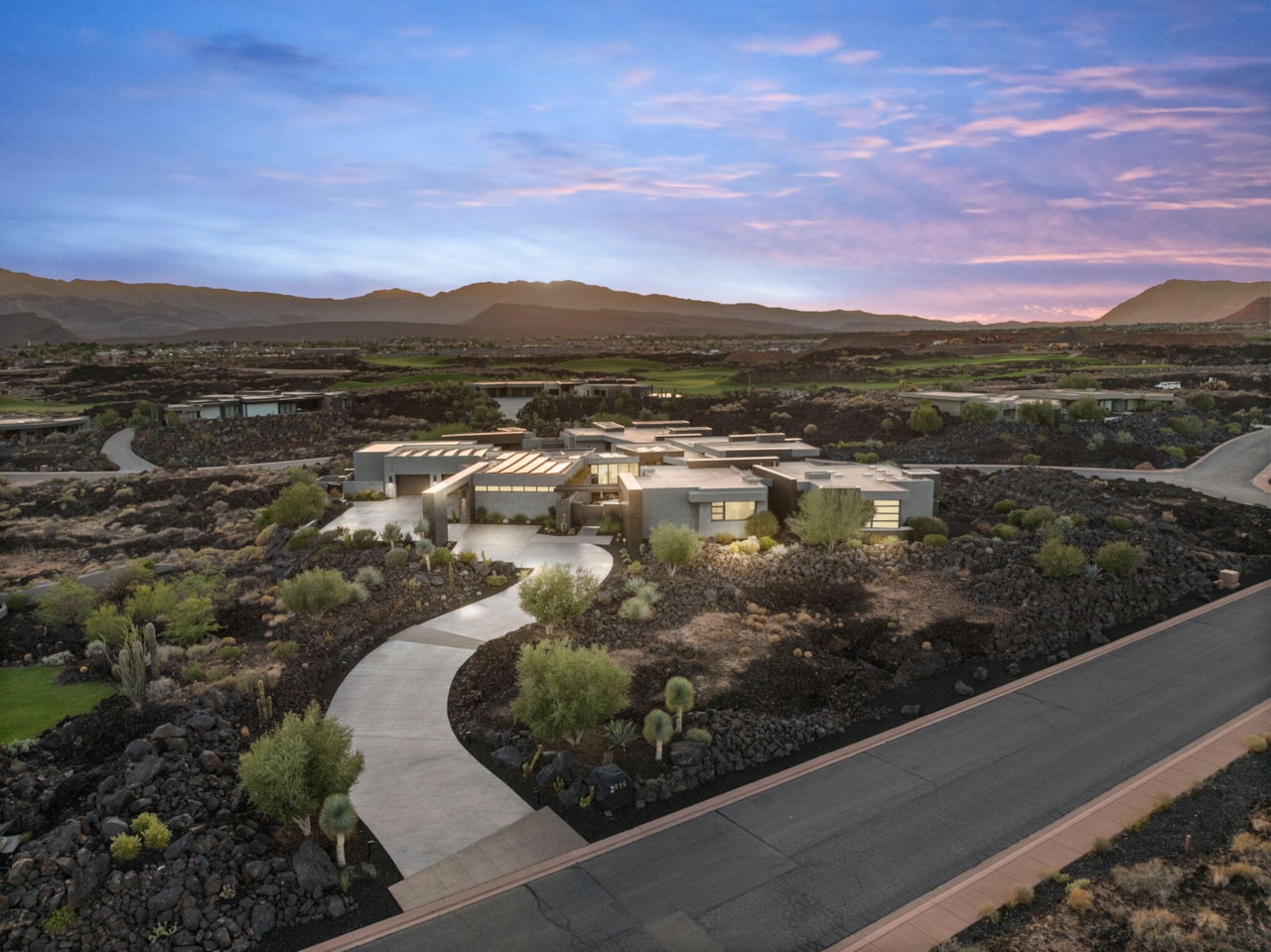 2515 N Tacheene DR St George, UT 84770 home for sale, MLS#25-265445 - Erika Rogers Photo 2