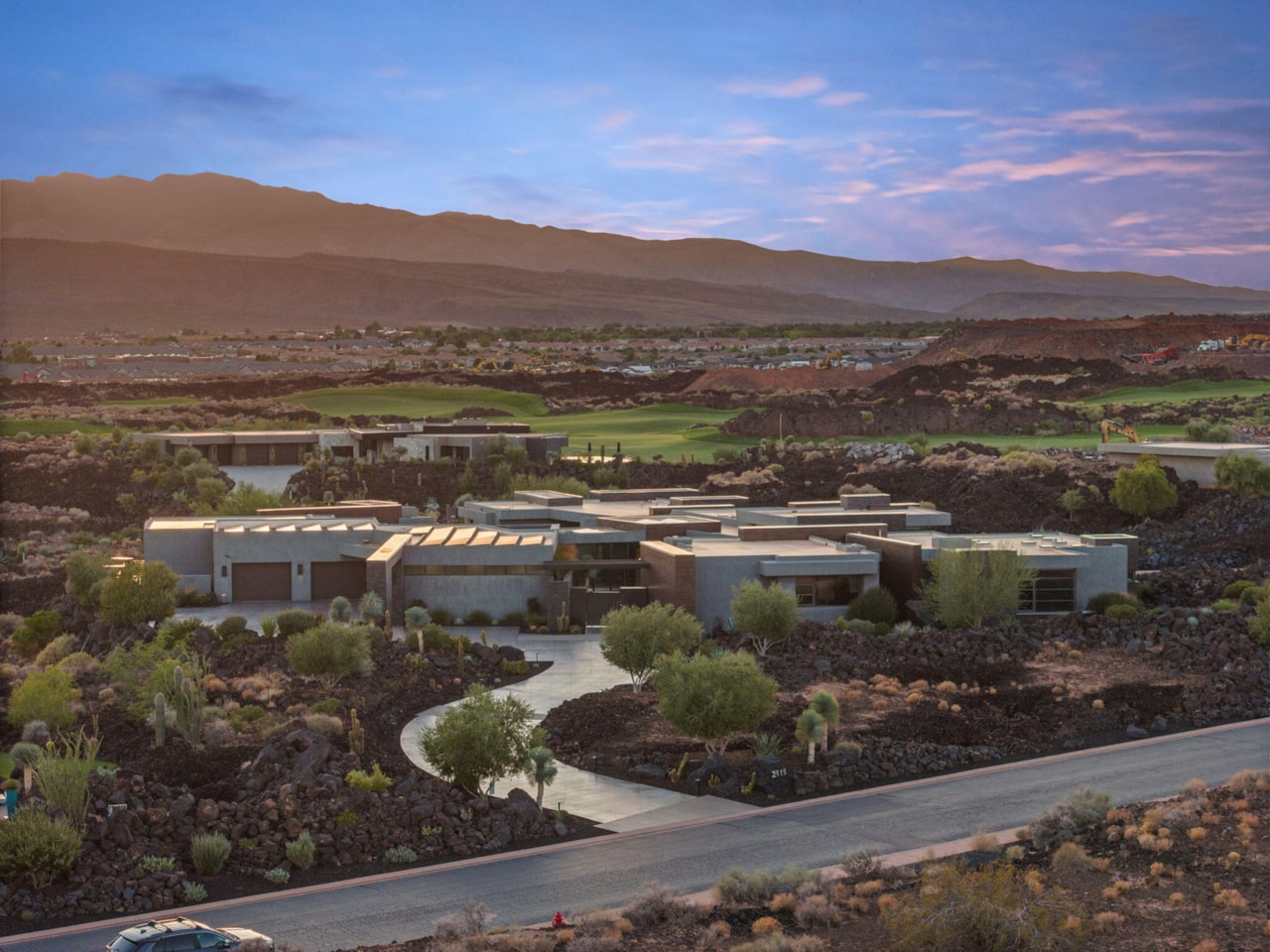 2515 N Tacheene DR St George, UT 84770 home for sale, MLS#25-265445 - Erika Rogers Photo 3