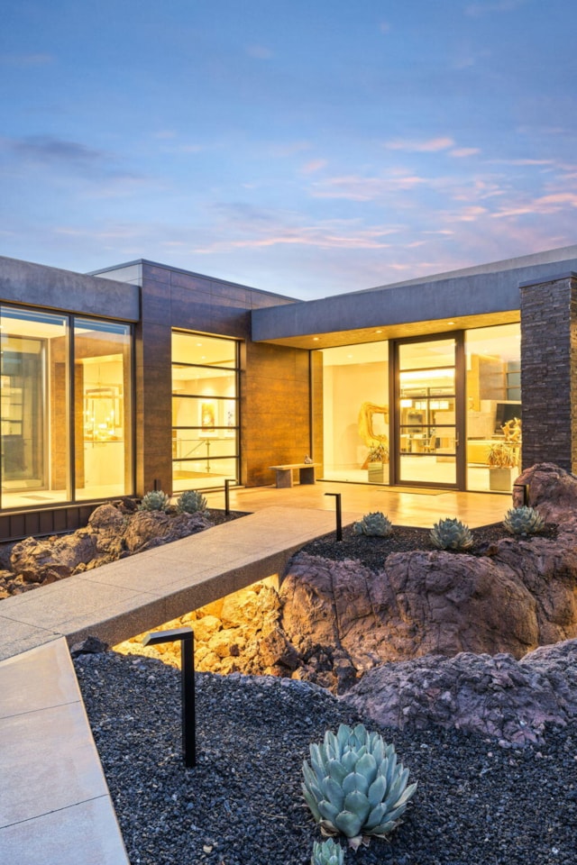 2515 N Tacheene DR St George, UT 84770 home for sale, MLS#25-265445 - Erika Rogers Photo 13