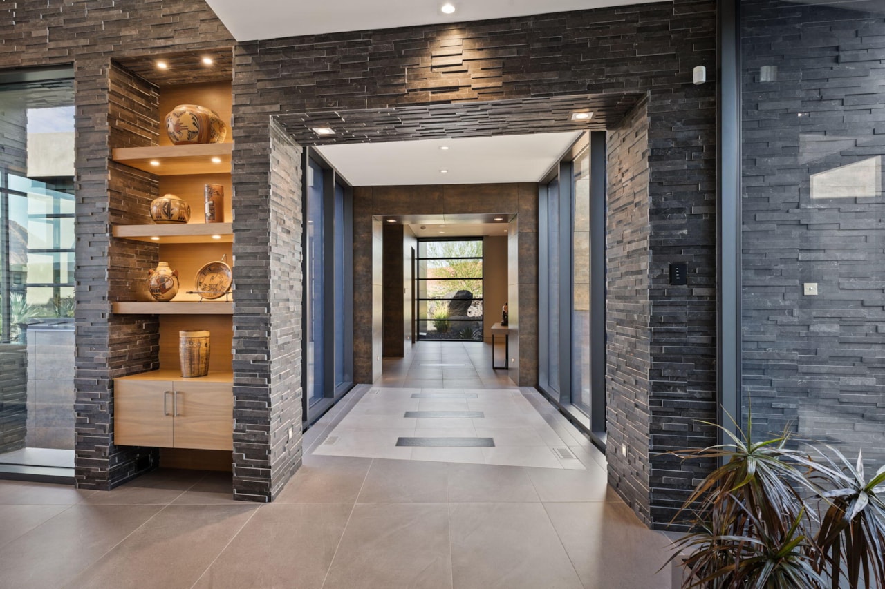 2515 N Tacheene DR St George, UT 84770 home for sale, MLS#25-265445 - Erika Rogers Photo 24