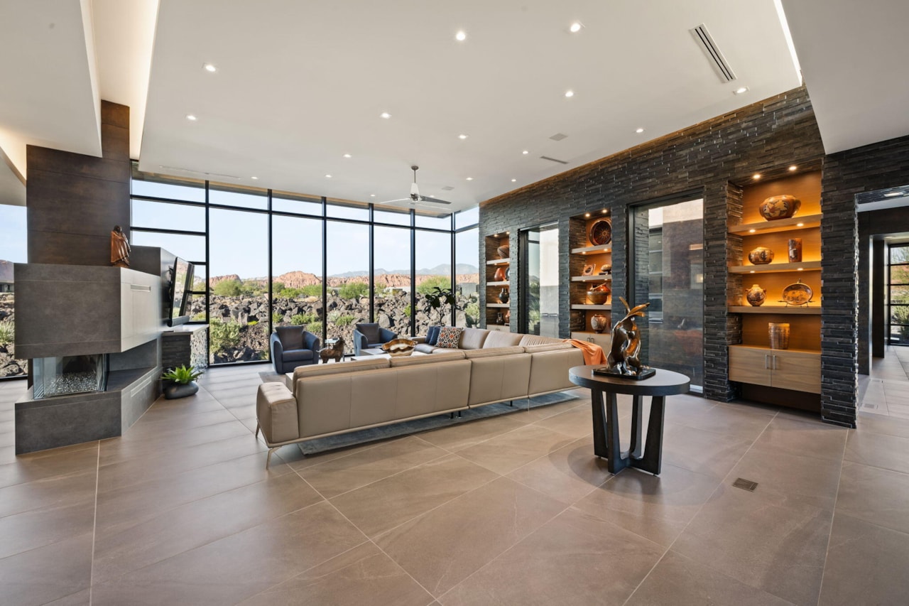 2515 N Tacheene DR St George, UT 84770 home for sale, MLS#25-265445 - Erika Rogers Photo 27