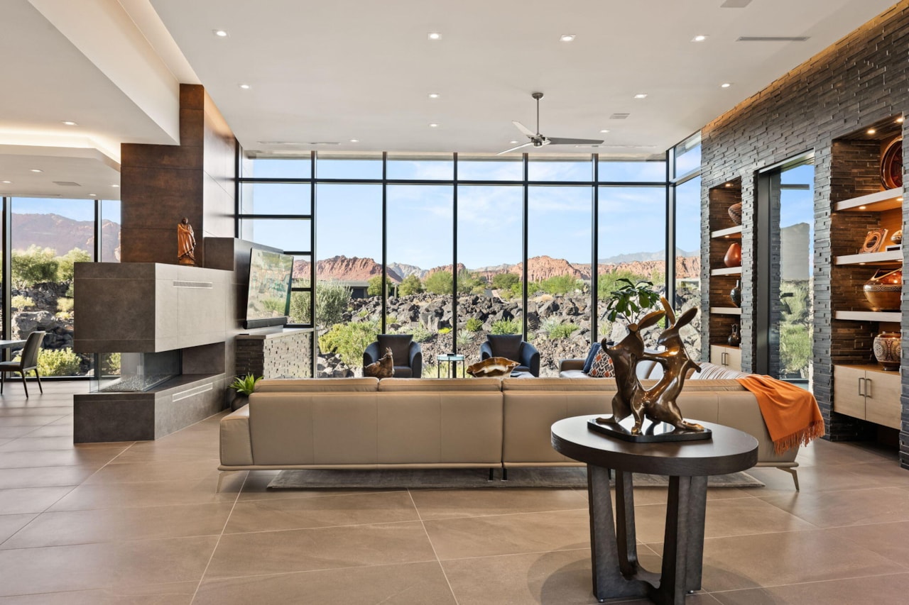 2515 N Tacheene DR St George, UT 84770 home for sale, MLS#25-265445 - Erika Rogers Photo 30