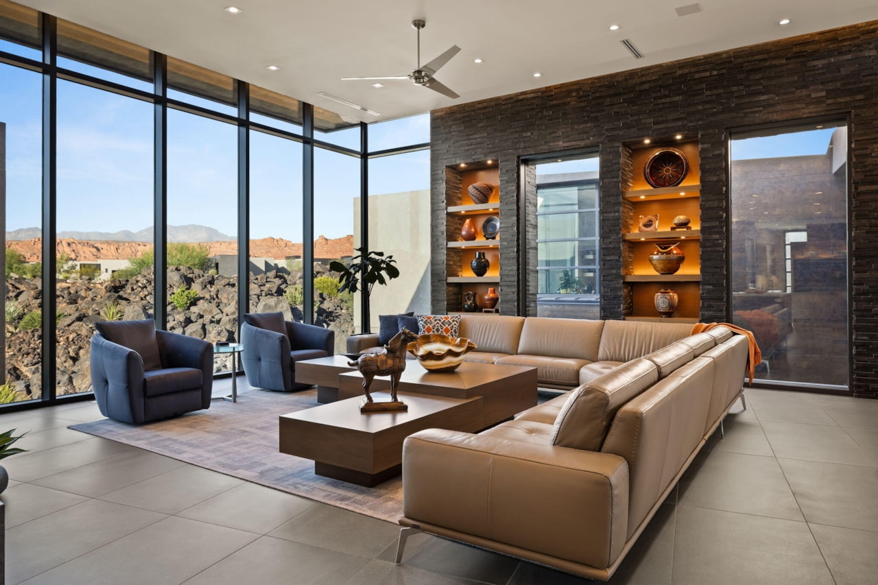 2515 N Tacheene DR St George, UT 84770 home for sale, MLS#25-265445 - Erika Rogers Photo 33