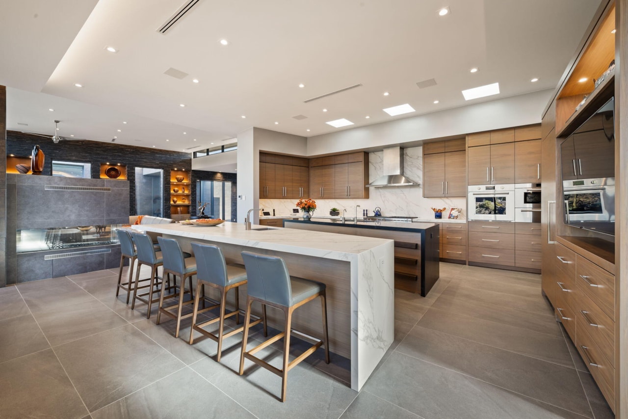 2515 N Tacheene DR St George, UT 84770 home for sale, MLS#25-265445 - Erika Rogers Photo 37