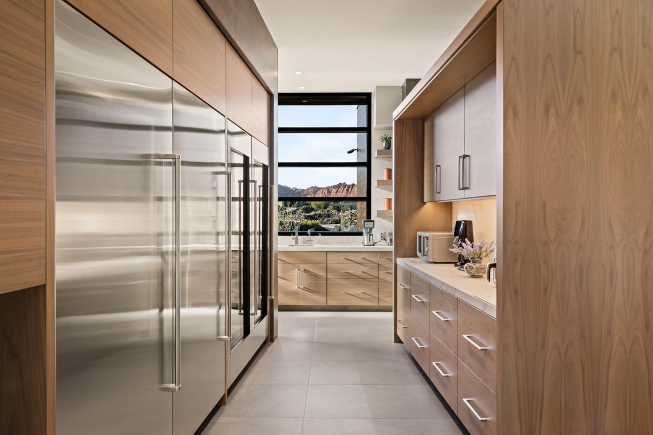 2515 N Tacheene DR St George, UT 84770 home for sale, MLS#25-265445 - Erika Rogers Photo 40