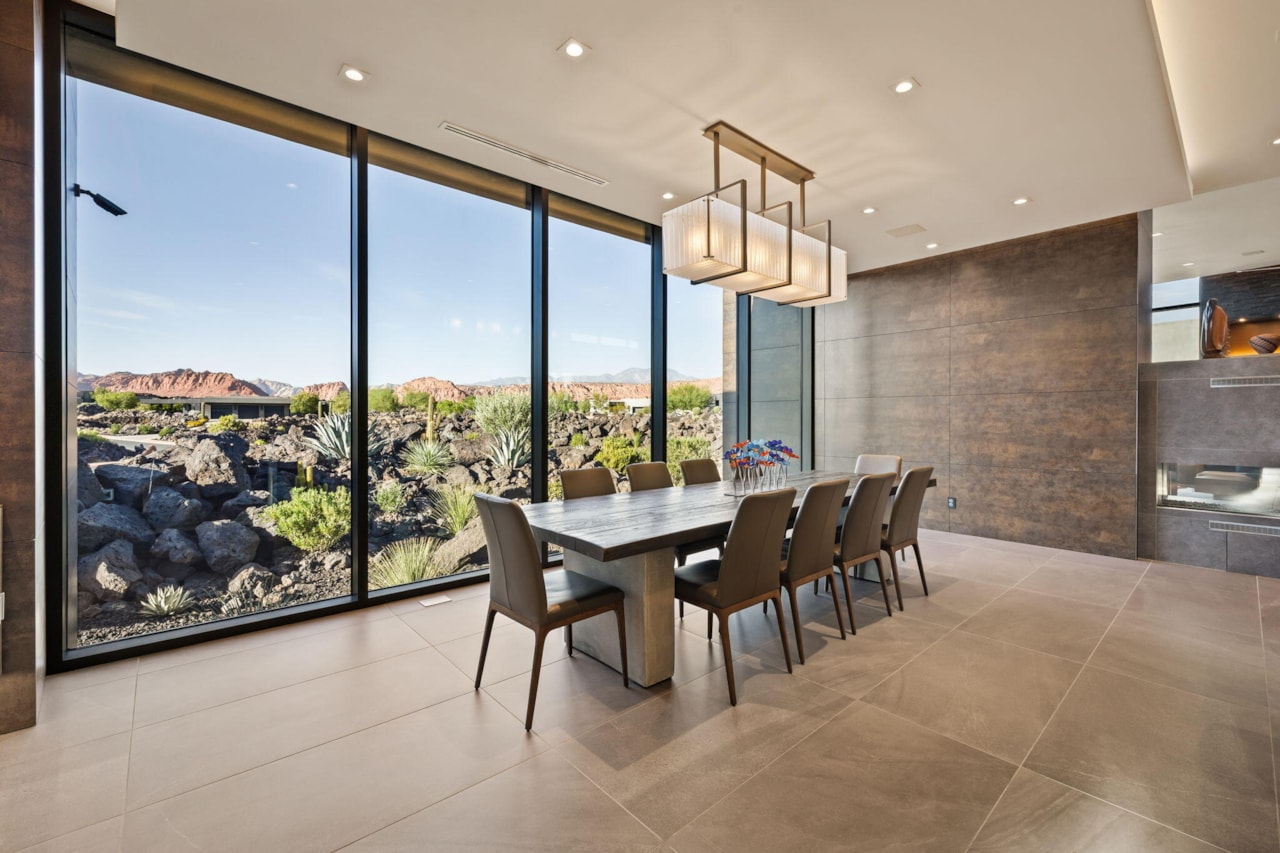 2515 N Tacheene DR St George, UT 84770 home for sale, MLS#25-265445 - Erika Rogers Photo 44