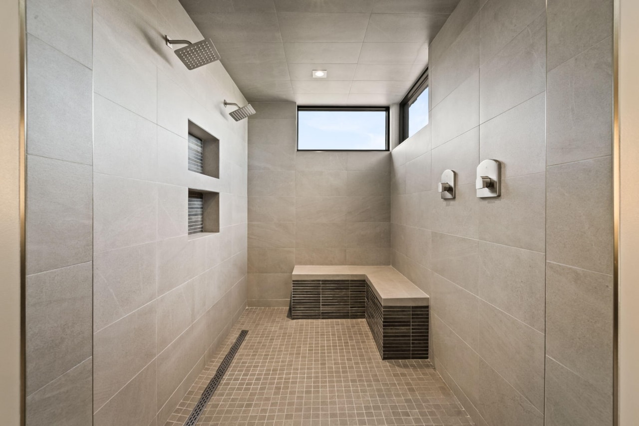 2515 N Tacheene DR St George, UT 84770 home for sale, MLS#25-265445 - Erika Rogers Photo 53