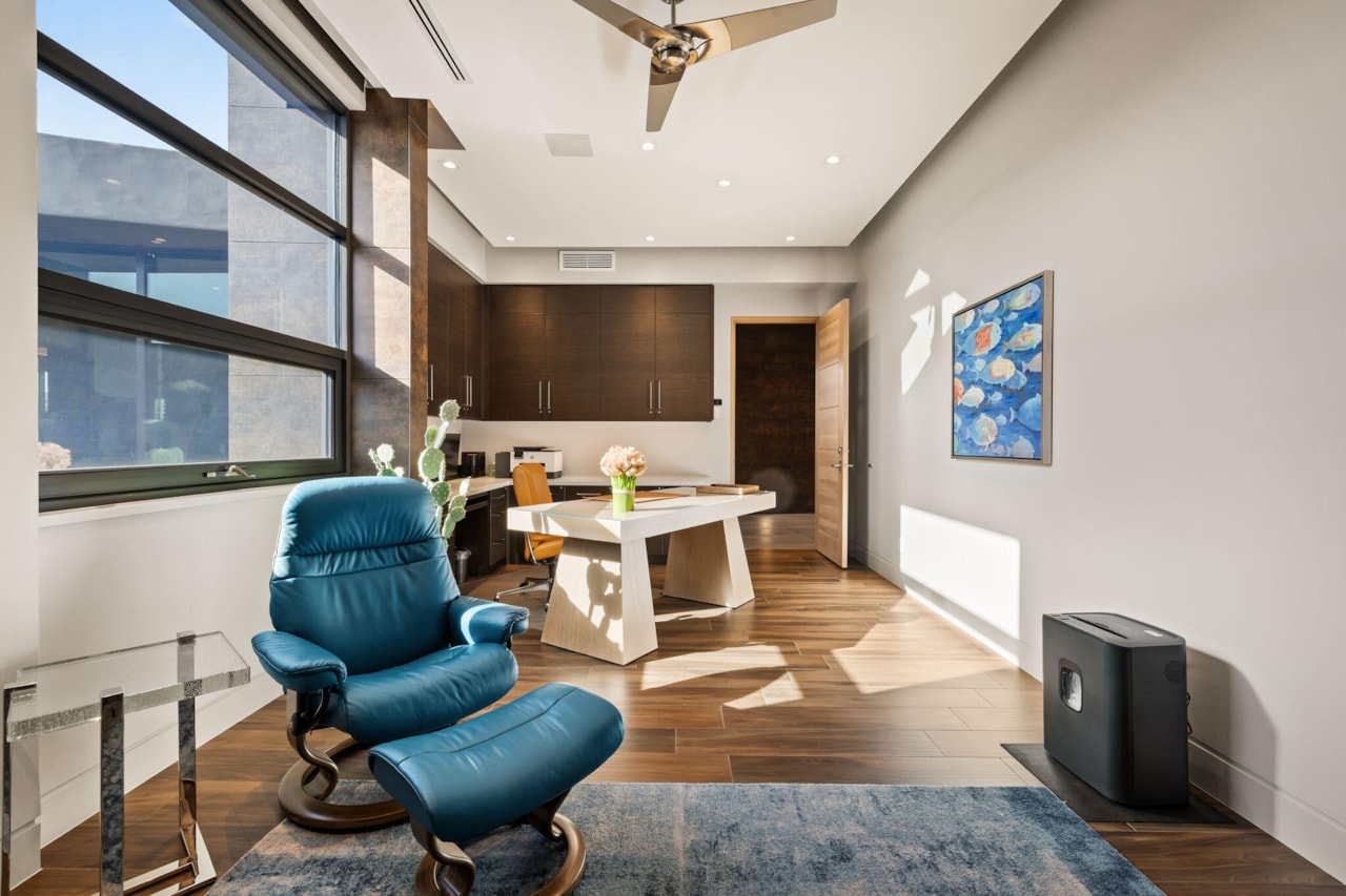 2515 N Tacheene DR St George, UT 84770 home for sale, MLS#25-265445 - Erika Rogers Photo 59