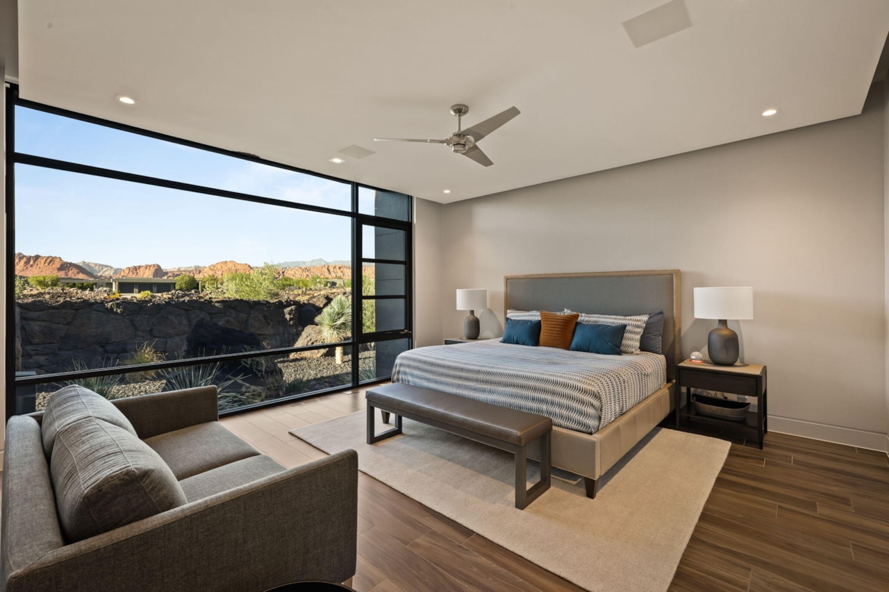 2515 N Tacheene DR St George, UT 84770 home for sale, MLS#25-265445 - Erika Rogers Photo 70