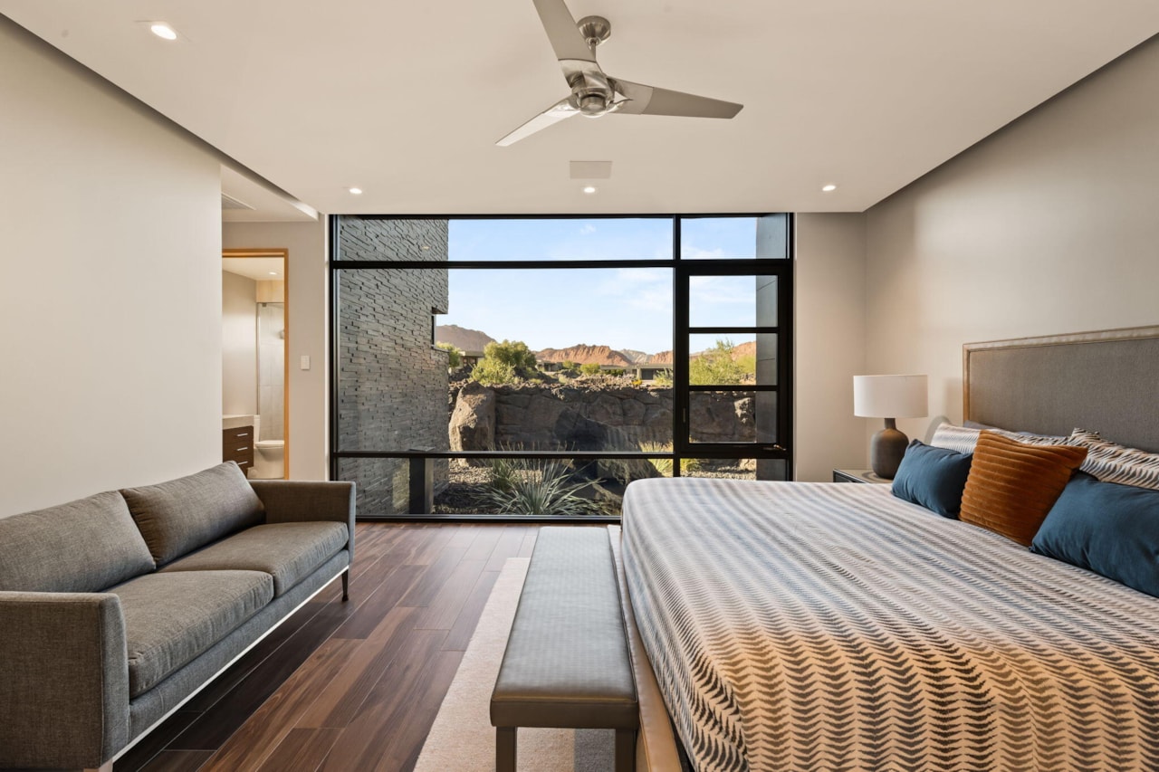 2515 N Tacheene DR St George, UT 84770 home for sale, MLS#25-265445 - Erika Rogers Photo 71