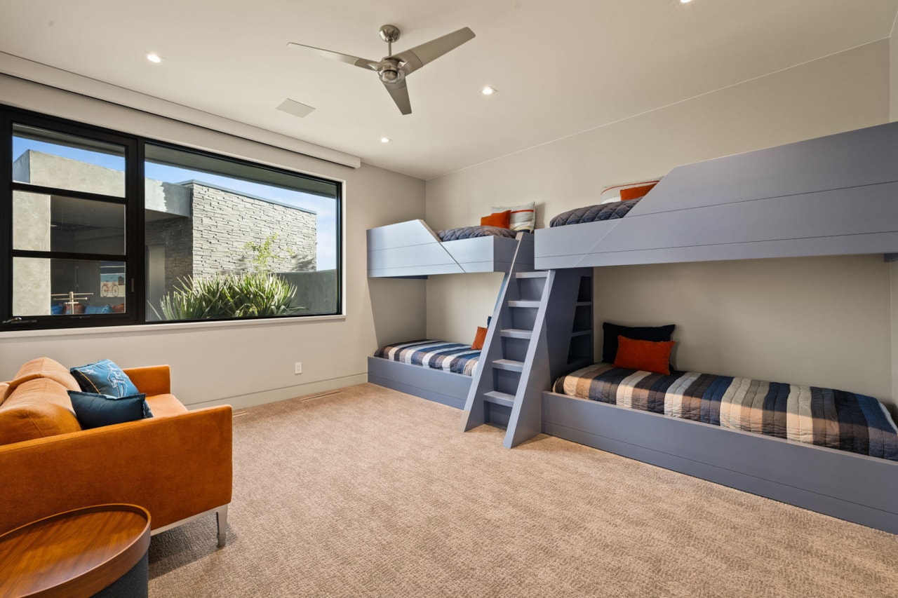 2515 N Tacheene DR St George, UT 84770 home for sale, MLS#25-265445 - Erika Rogers Photo 73