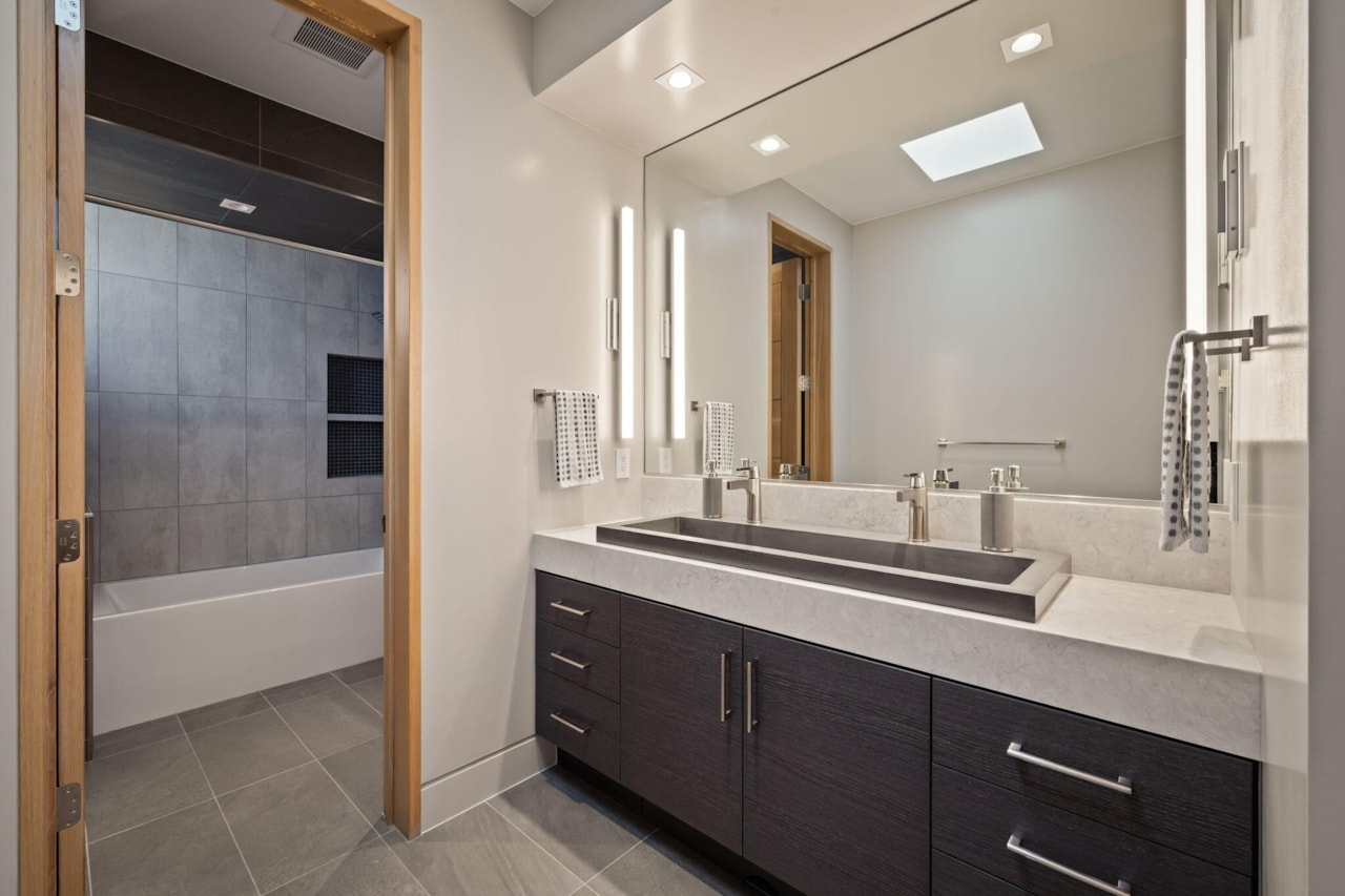 2515 N Tacheene DR St George, UT 84770 home for sale, MLS#25-265445 - Erika Rogers Photo 74