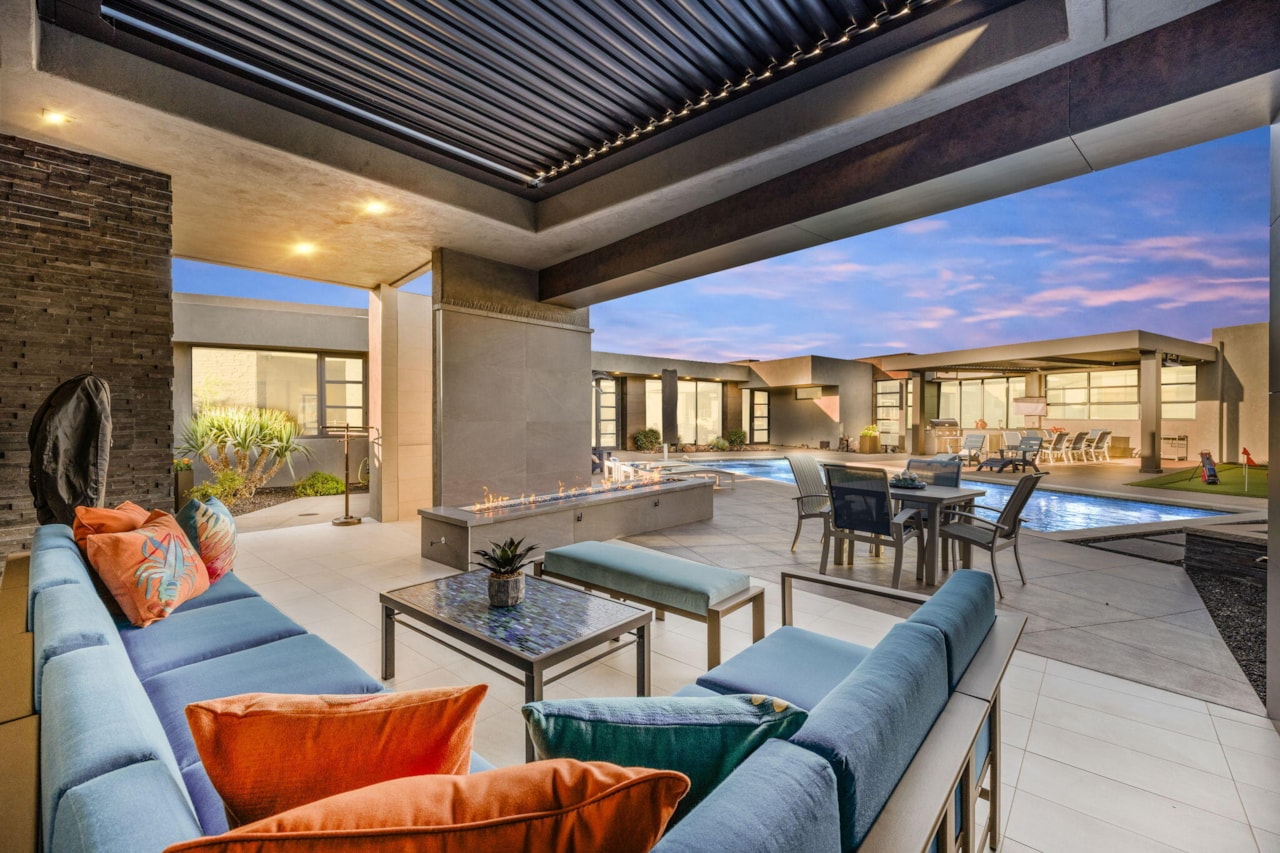 2515 N Tacheene DR St George, UT 84770 home for sale, MLS#25-265445 - Erika Rogers Photo 91