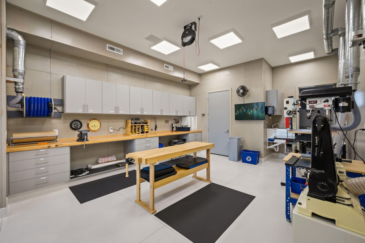 2515 N Tacheene DR St George, UT 84770 home for sale, MLS#25-265445 - Erika Rogers Photo 108