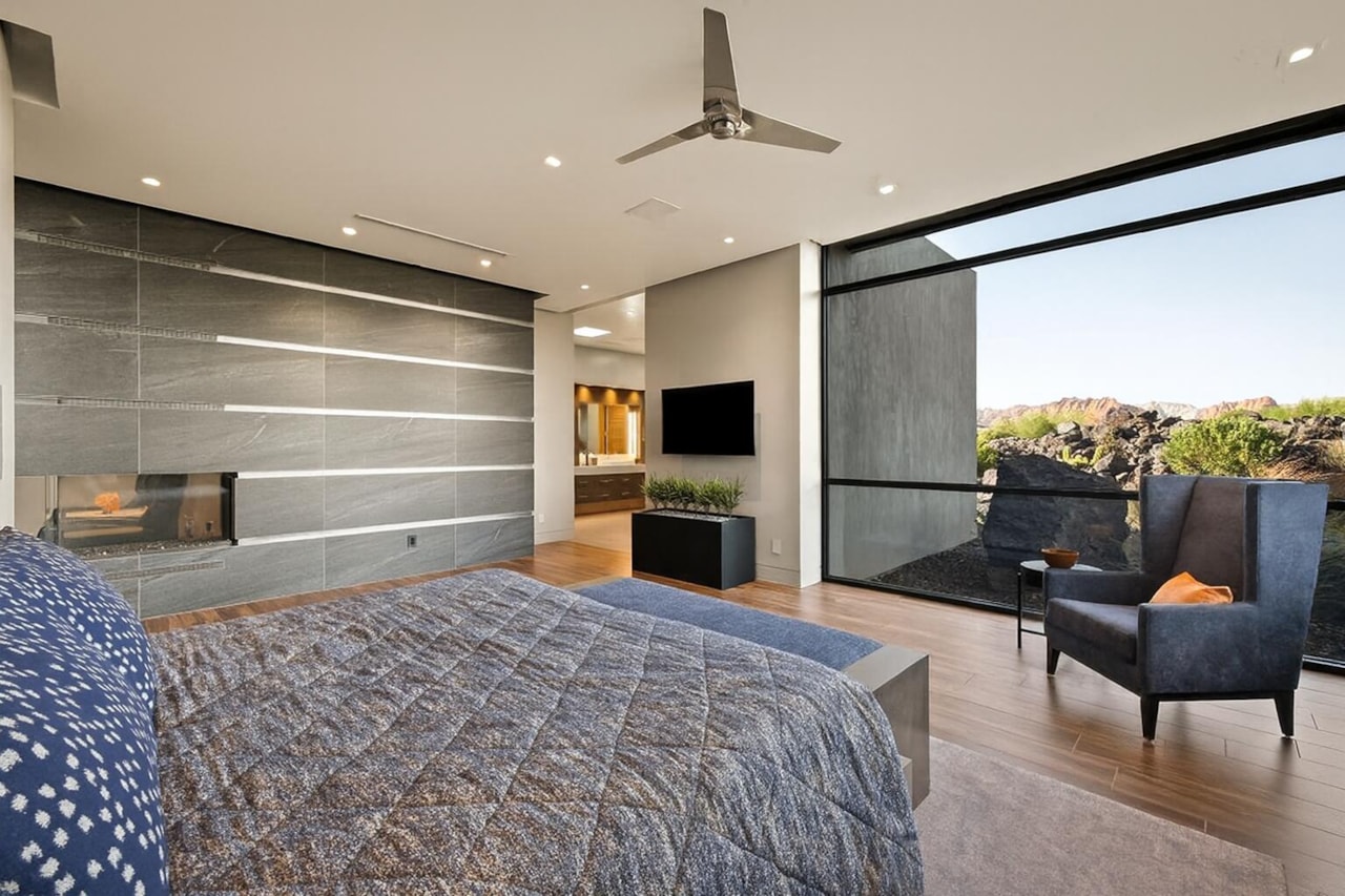 2515 N Tacheene DR St George, UT 84770 home for sale, MLS#25-265445 - Erika Rogers Photo 48