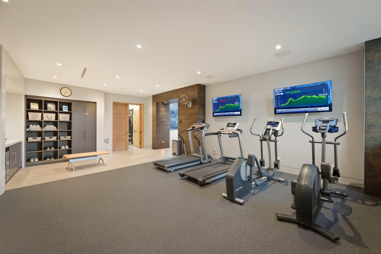 2515 N Tacheene DR St George, UT 84770 home for sale, MLS#25-265445 - Erika Rogers Photo 81